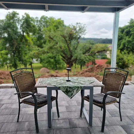 Apartman Hideaway Eyb *