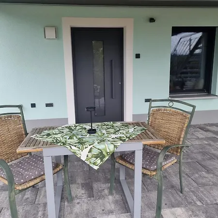 Apartman Hideaway Eyb