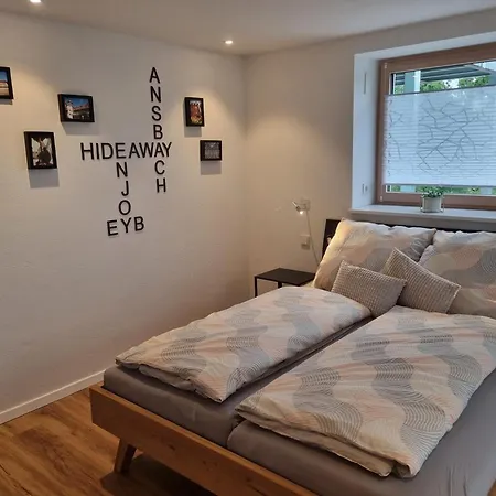 Hideaway Eyb Apartman